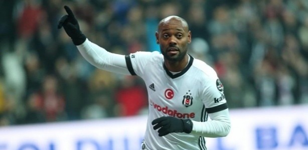 Vagner Love é especulado em Corinthians e Flamengo