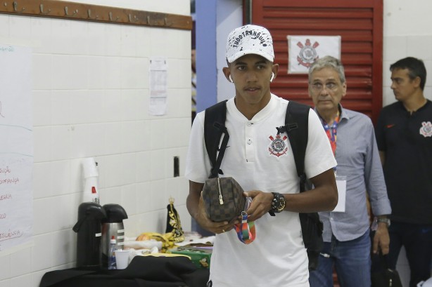 Imagens do vestiário de Corinthians e Capital-TO pela Copa SP de Futebol Jr