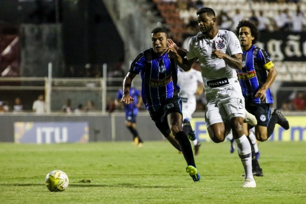 Nathan foi muito bem na partida contra o Porto, pela Copinha
