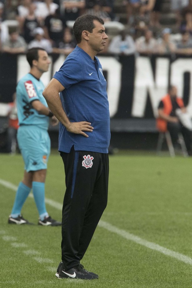 Carille comandou o empate no amistoso contra o Santos, na Arena Corinthians