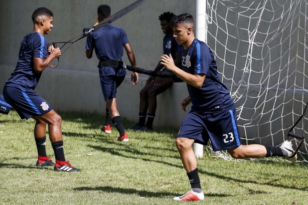 Gustavo Mantuan durante treino para o próximo desafio na Copinha 2019