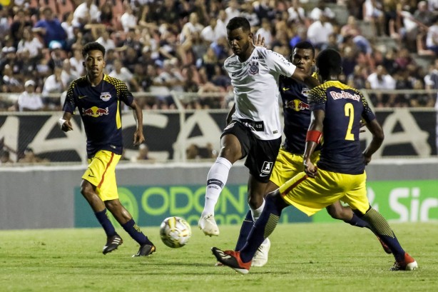 Nathan durante jogo contra o Red Bull Brasil, pela Copinha
