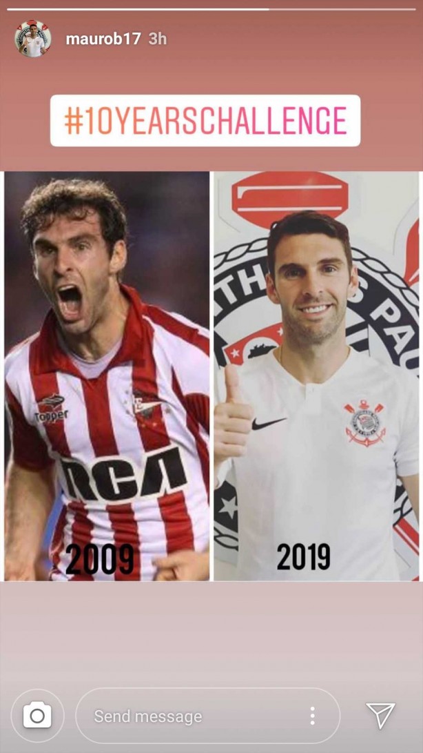 Boselli embarca em desafio e posta foto com camisa do Corinthians