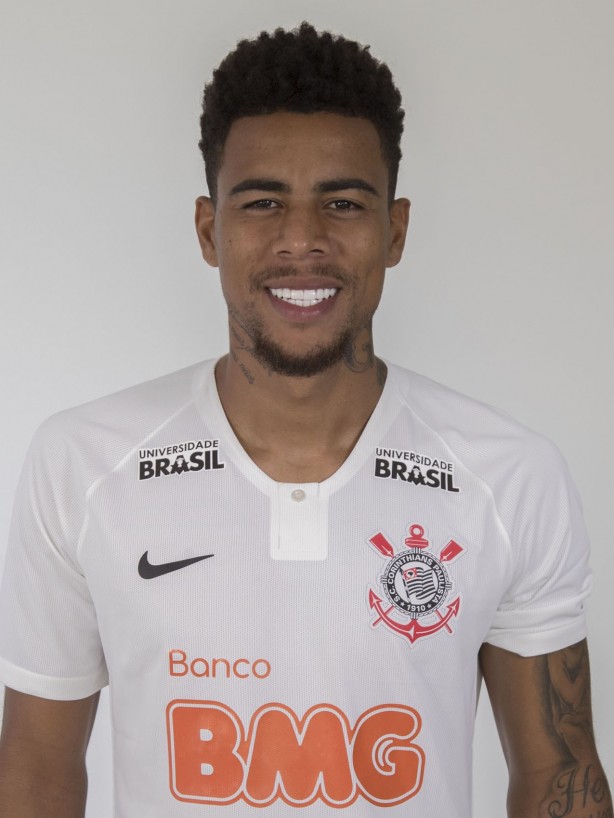 Gustavo 3x4