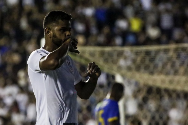 Nathan comemora seu gol contra o Visão Celeste, pela Copinha 2019