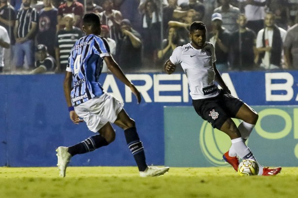 Nathan durante partida contra o Grêmio, válida pela Copinha São Paulo