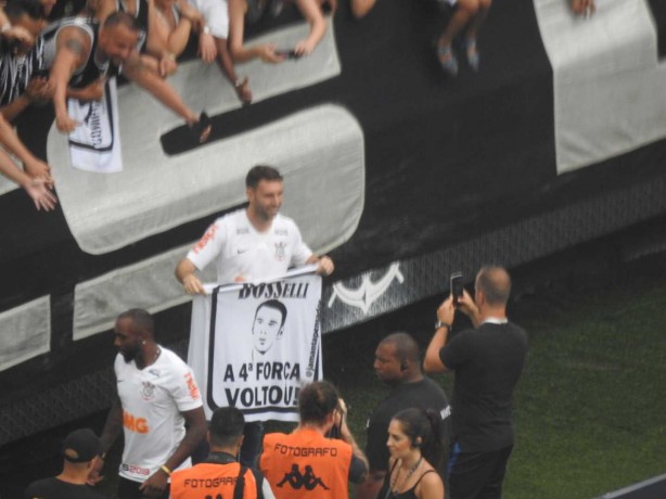Boselli ganhou uma faixa da torcida presente na Arena Corinthians