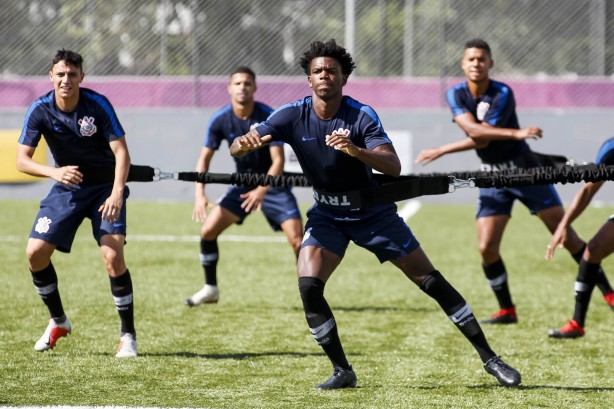 Fanklin durante o treino deste sábado no CT