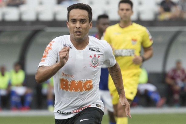 Jadson durante empate com São Caetano na Arena Corinthians