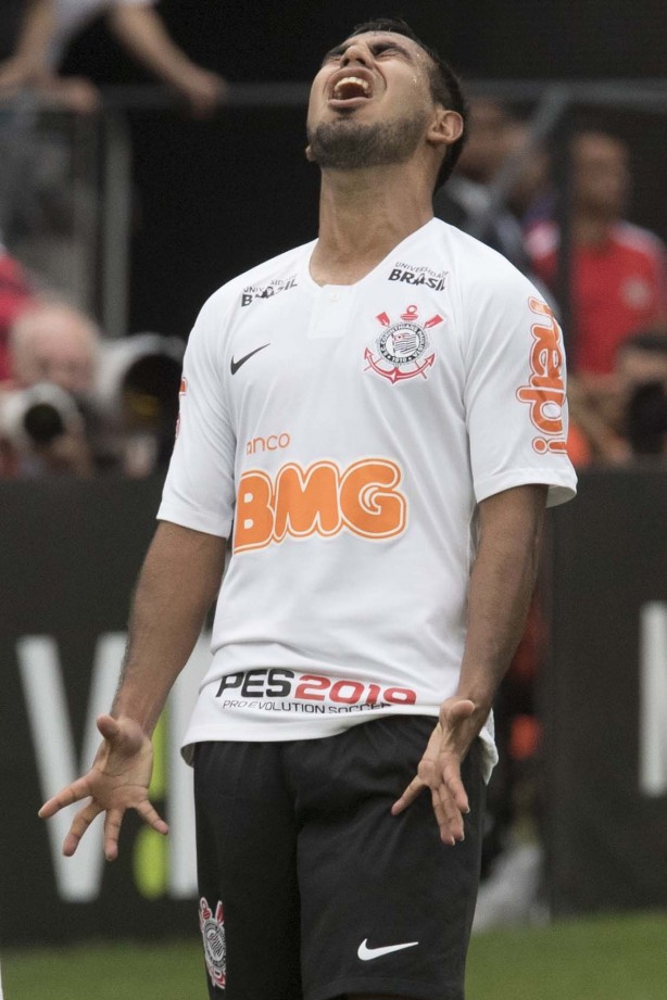 Sornoza durante empate com São Caetano na Arena Corinthians