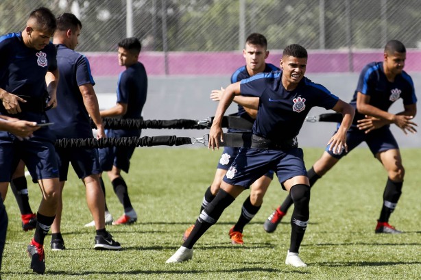 Timãozinho faz treinamento para enfrentar o Vasco, pela semifinal da Copinha