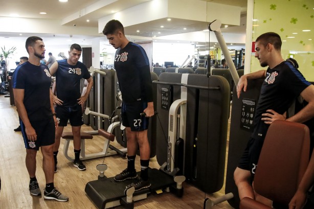 Timãozinho treina forte para enfrentar o Vasco, na semifinal da Copinha 2019