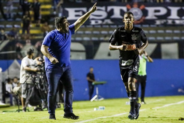 Adson encarando o Vasco pela Copinha 2019