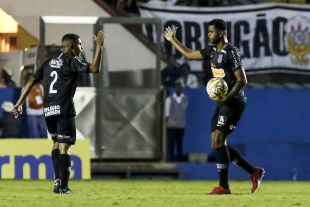 Nathan e Igor encarando o Vasco pela Copinha 2019