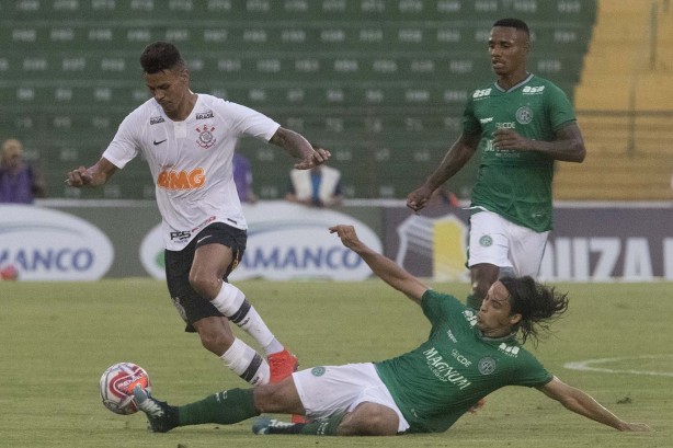 Richard durante partida contra o Guarani, pelo Paulistão