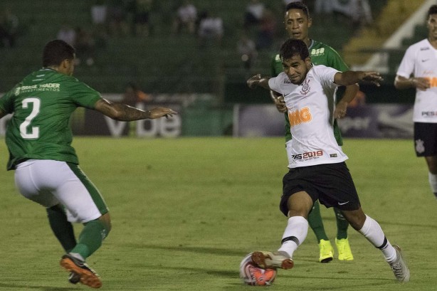 Sornoza deu a assistência para o gol de Gustavo, contra o Guarani