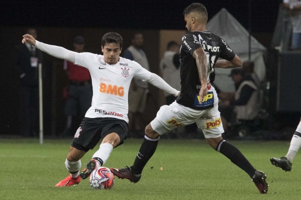 Fagner teve ótima atuação contra a Ponte Preta, pelo Campeonato Paulista