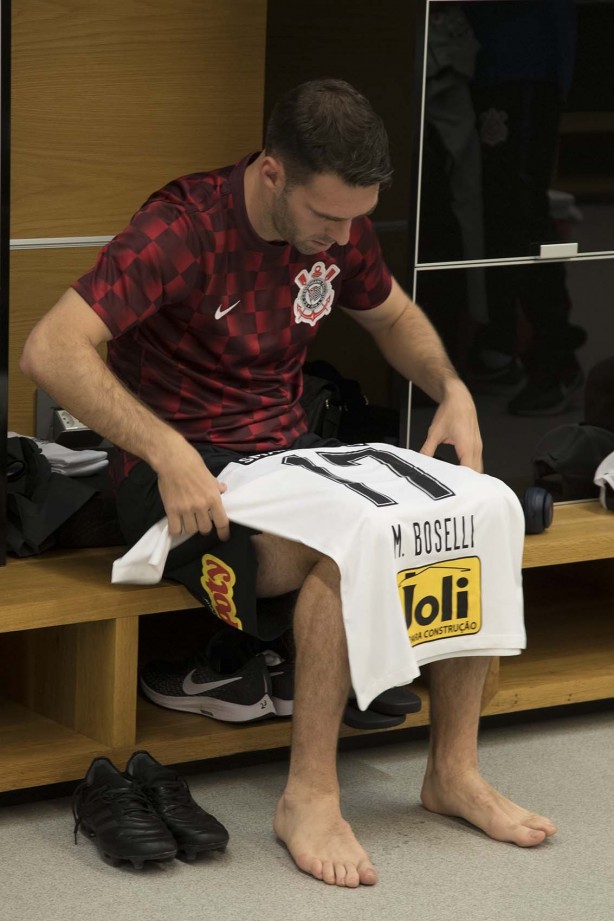 Mauro Boselli no vestiário da Arena Corinthians antes do jogo contra a Ponte Preta