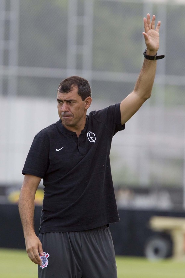 Fábio Carille comandou o último treino antes da equipe enfrentar o Red Bull Brasil