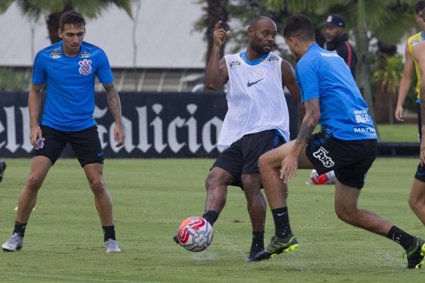 Mosquito e Vagner Love no treinamento de hoje no CT