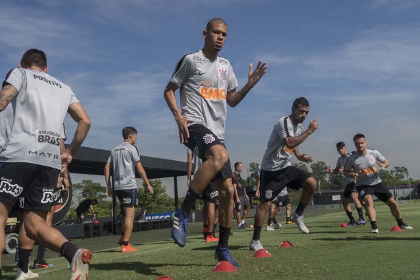 João Victor no treino preparatório para enfrentar o Palmeiras, pelo Paulistão 2019
