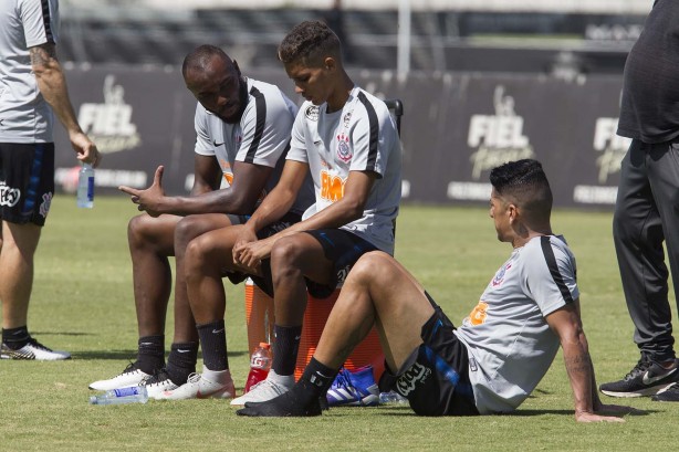 Manoel, Pedrinho e Ralf no treino de hoje no CT Joaquim Grava