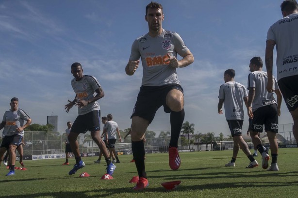 Mauro Boselli no treinamento para preparação antes do jogo contra o Palmeiras