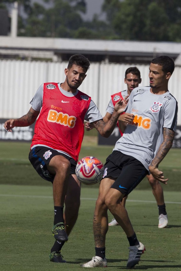 Pedro Henrique e Thiaguinho treinam no CT Joaquim Grava