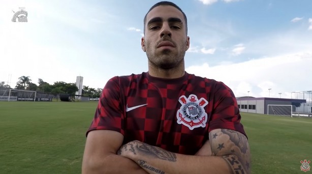 Nova camiseta do Timão de aquecimento antes dos jogos
