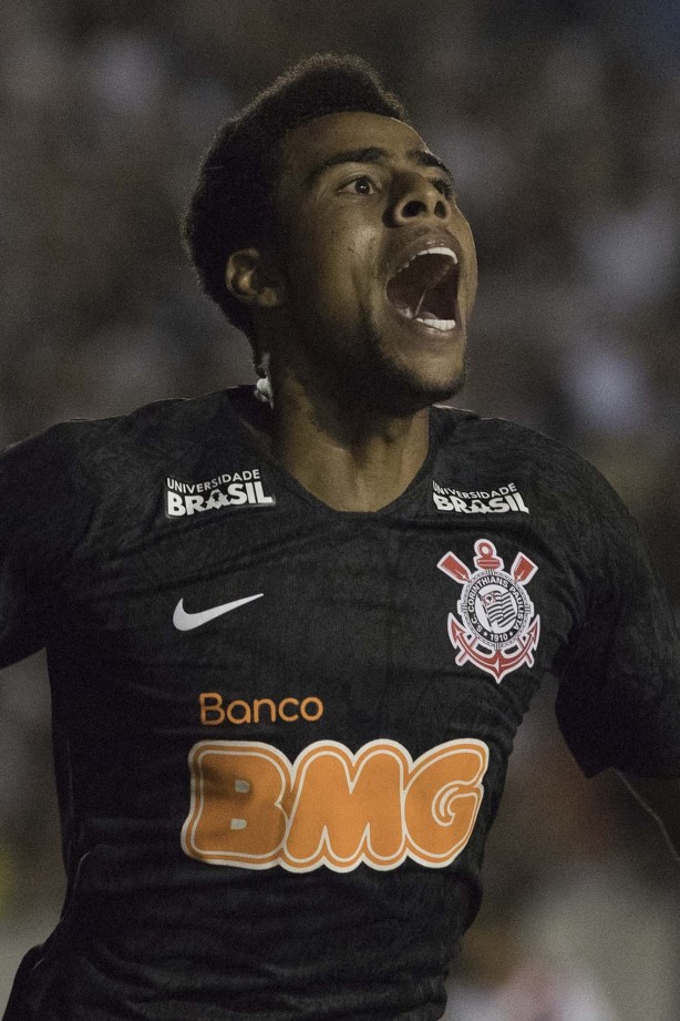 Gustagol anotou dois gols contra o Ferroviário, pela Copa do Brasil