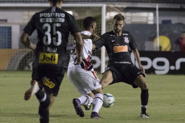 Henrique foi um dos piores em campo contra o Ferroviário, pela Copa do Brasil