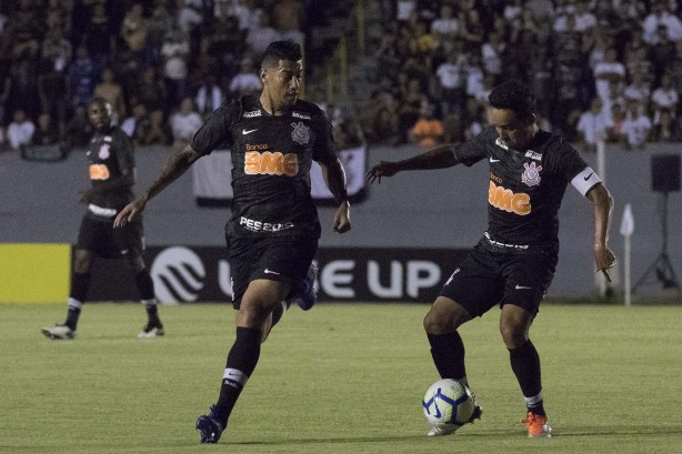 Ralf e Jadson contra o Ferroviário, pela Copa do Brasil