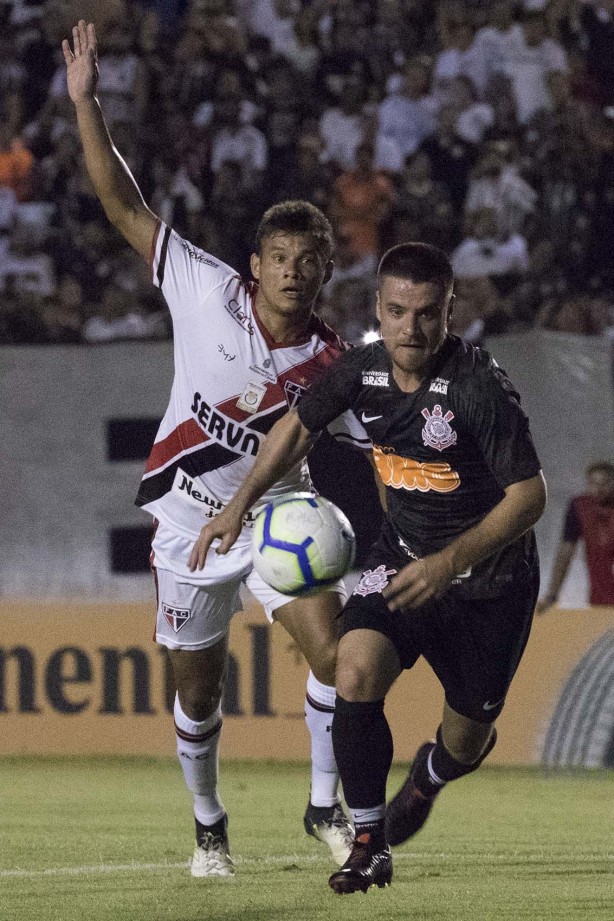 Ramiro durante partida contra o Ferroviário, pela Copa do Brasil