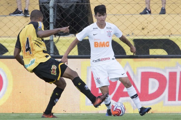 Ángelo Araos no jogo contra o Novorizontino, pelo Paulistão