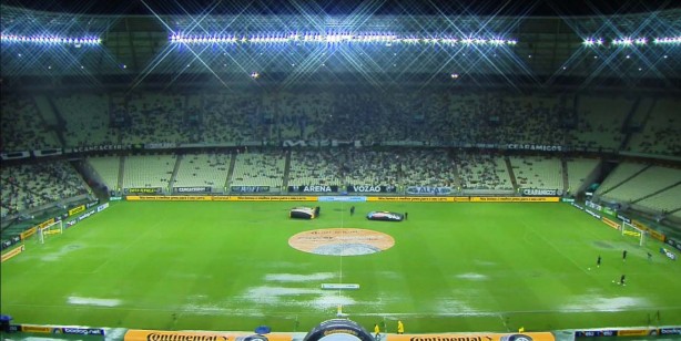 Temporal prejudicou o gramado do Castelão