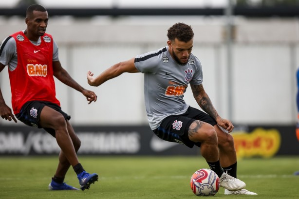 Marllon e André Luís treinam no CT Joaquim Grava
