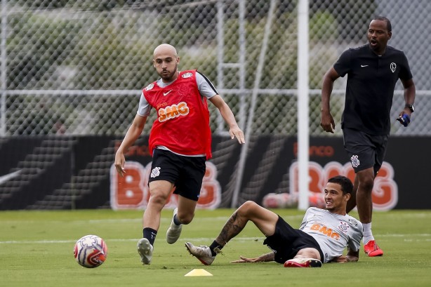 Régis e Thiaguinho no treino de hoje no CT Joaquim Grava