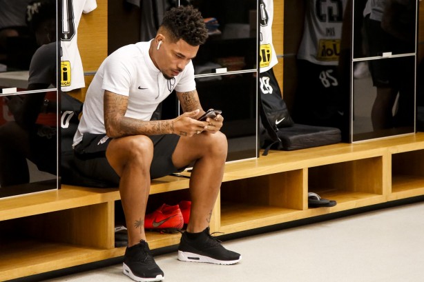 Júnior Urso no vestiário da Arena Corinthians para jogo contra o Oeste, pelo Paulista-19