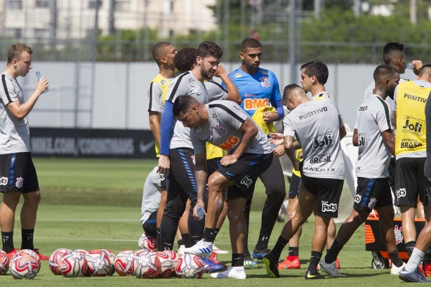 Elenco do Timão já voltou aos treinos na manhã desta segunda-feira