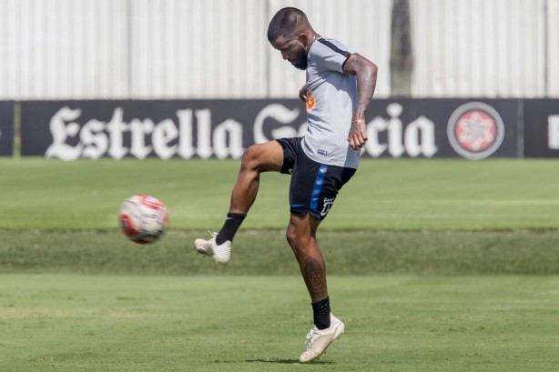 Marquinhos no treinamento de hoje no CT Joaquim Grava