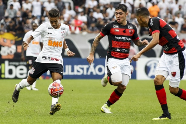 Pedrinho atuou na vitória contra o Oeste pelo Campeonato Paulista