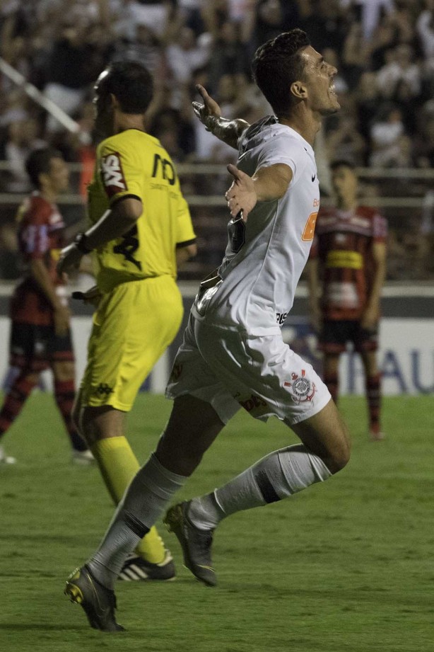 Avelar anotou o único gol do Corinthians contra o Ituano