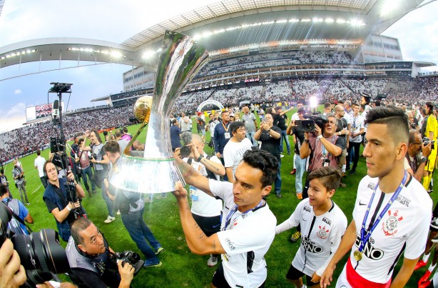 Jadson conquistou quatro títulos na era da Arena Corinthians