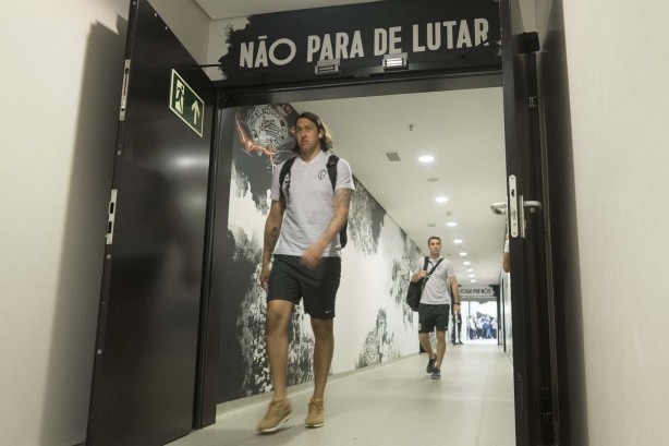 Cássio chegando na Arena Corinthians