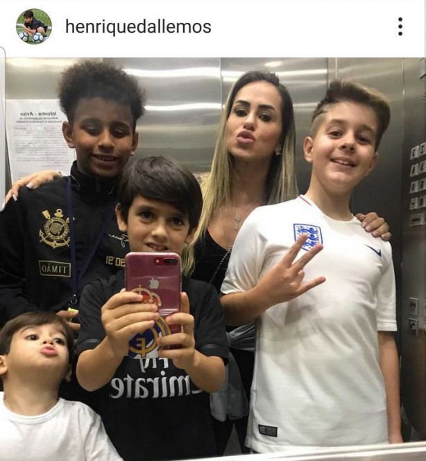 Pequenos amigos foram juntos para o estádio