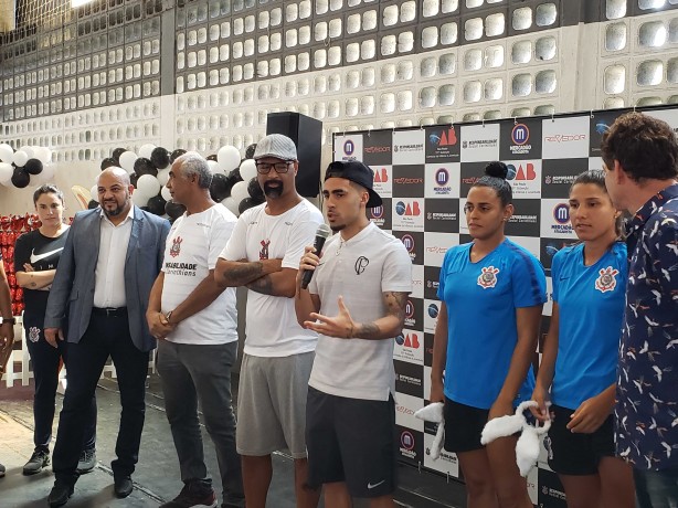 Gabriel e Dinei participaram do evento de Páscoa nesta segunda-feira