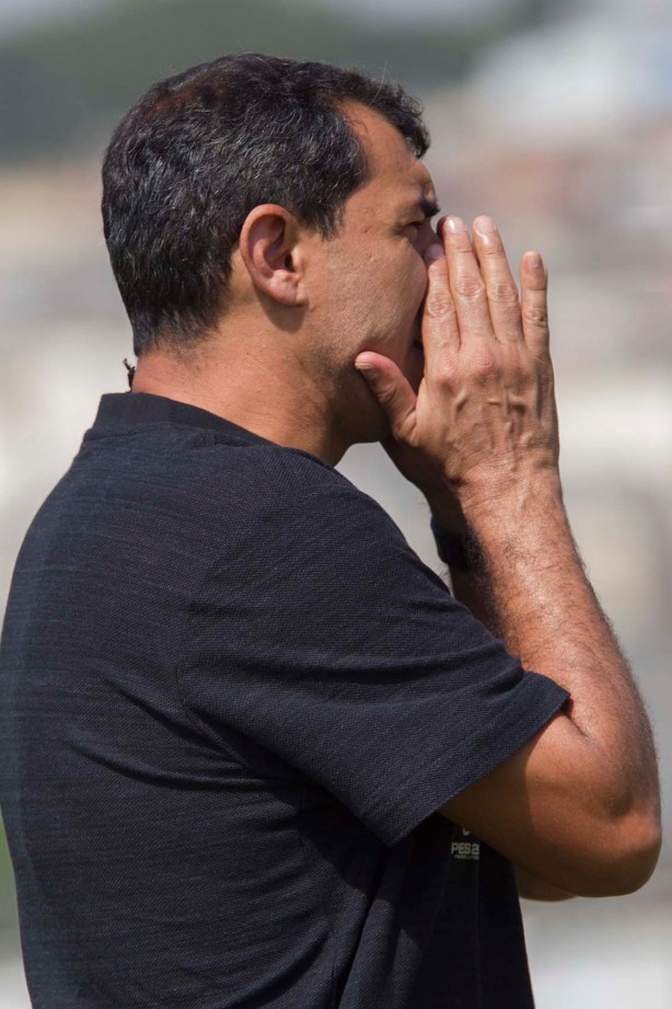 Carille no treino desta manhã no CT Joaquim Grava