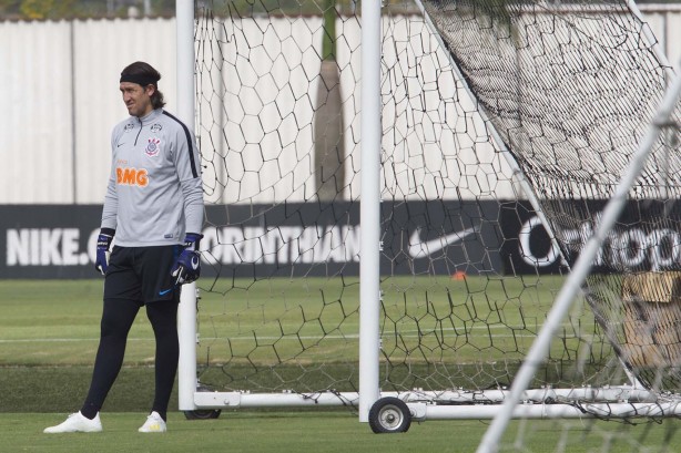 Goleiro Cássio no treinamento preparatório para jogo contra o Santos
