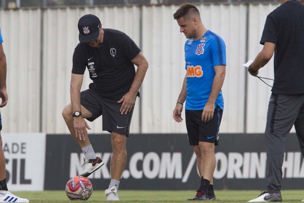 Ramiro no treinamento de hoje no CT Joaquim Grava