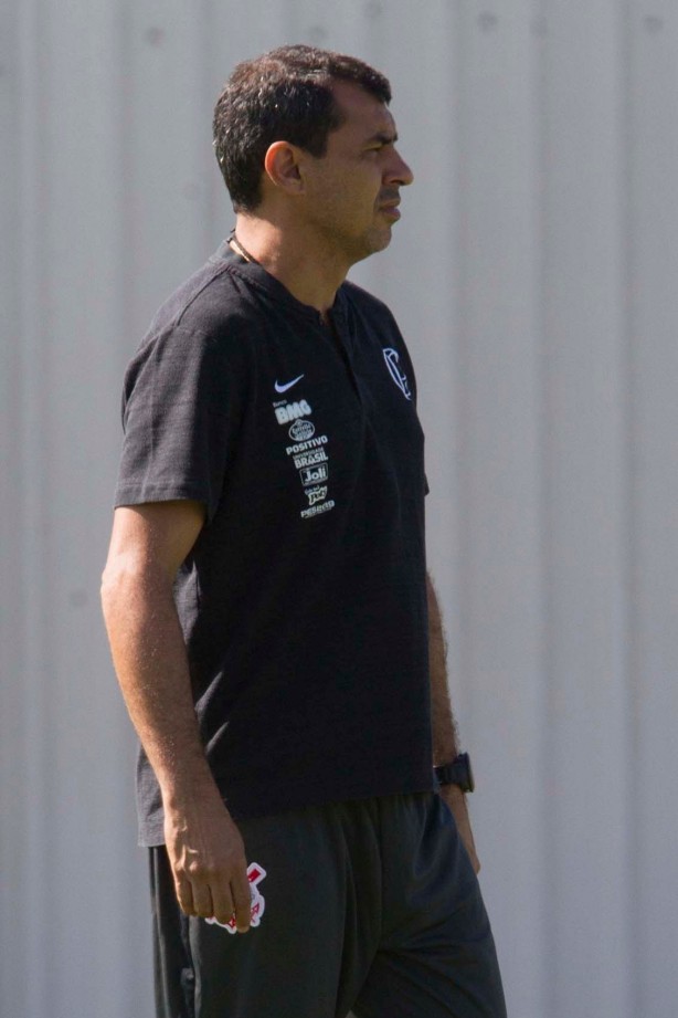 Carille no treino de hoje no CT